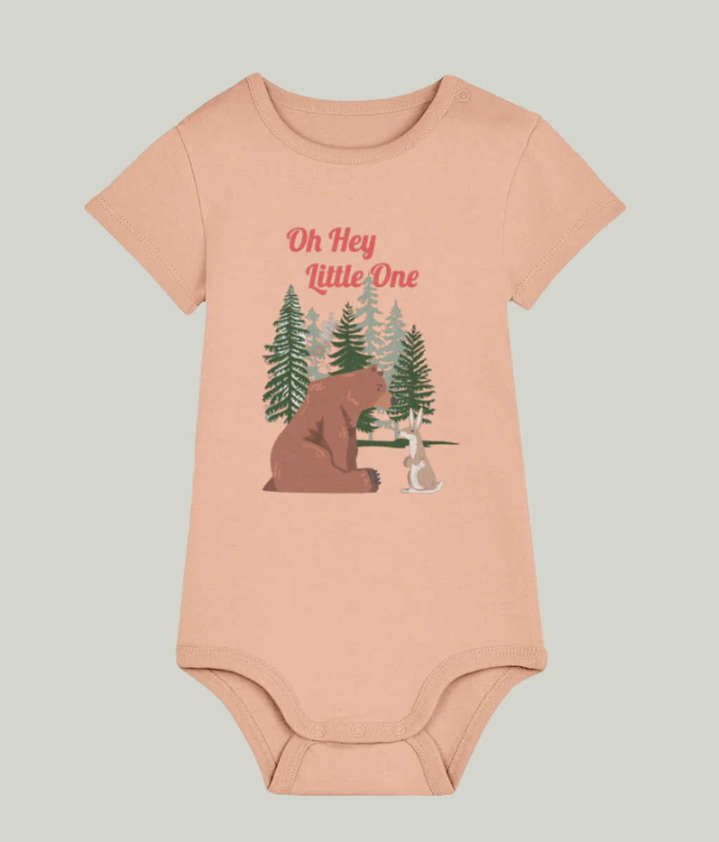 Organic cotton baby bodysuit in peach with cute bear and hare print